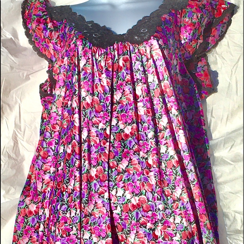 Vintage Vanity Fair night gown, full length, L.